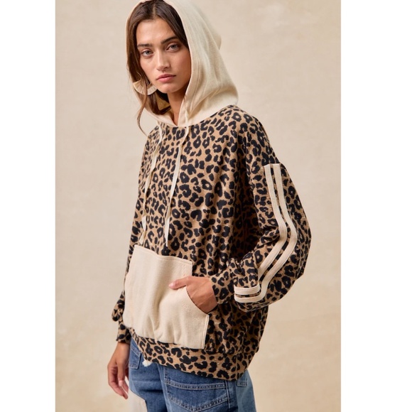 "The Eva" Waffle Thermal Leopard Mix Hoodie - Picture 2 of 3